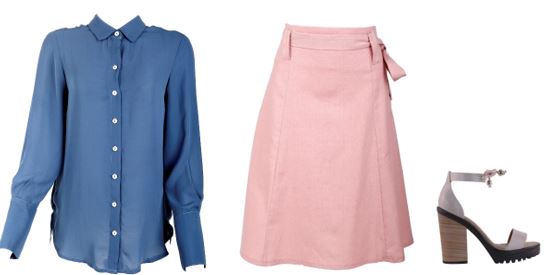 Look feminino completo com camisa longa azul, saia evasê rosa claro e sandália na cor gelo
