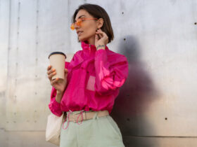 mulher usasnfo um look feminino super moderno e incrível