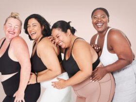 4 mulheres com looks plus size atemporais