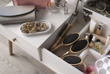 Acessórios diversos para cabelo de mulher