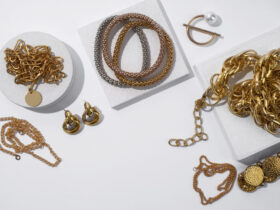 exemplos de algumas semijoias fabricadas em Limeira